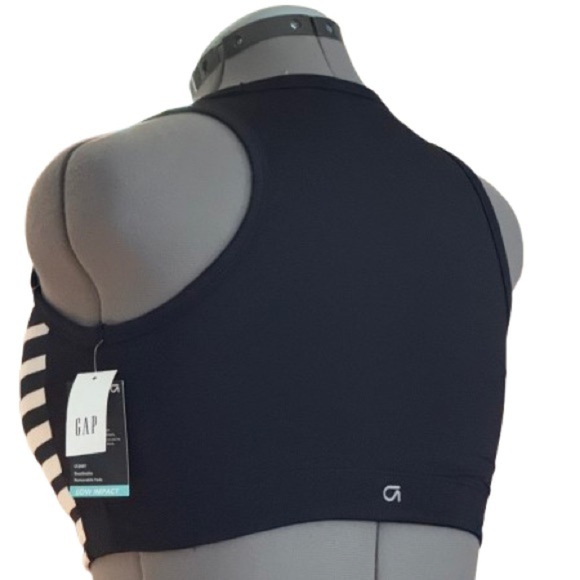 NWT GapFit active crop top, Sz med - Picture 3 of 3